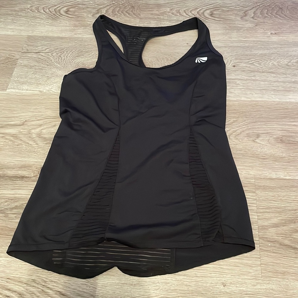 black athletic top